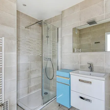 Saint Exupery Parking Balcon Апартаменты